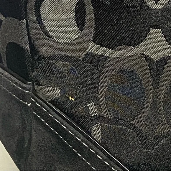 Coach Shoulder Bag - Picture 9 of 14